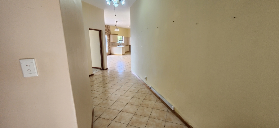5 Bedroom Property for Sale in Dana Bay Western Cape